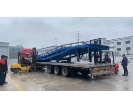 長沙移動式登車橋